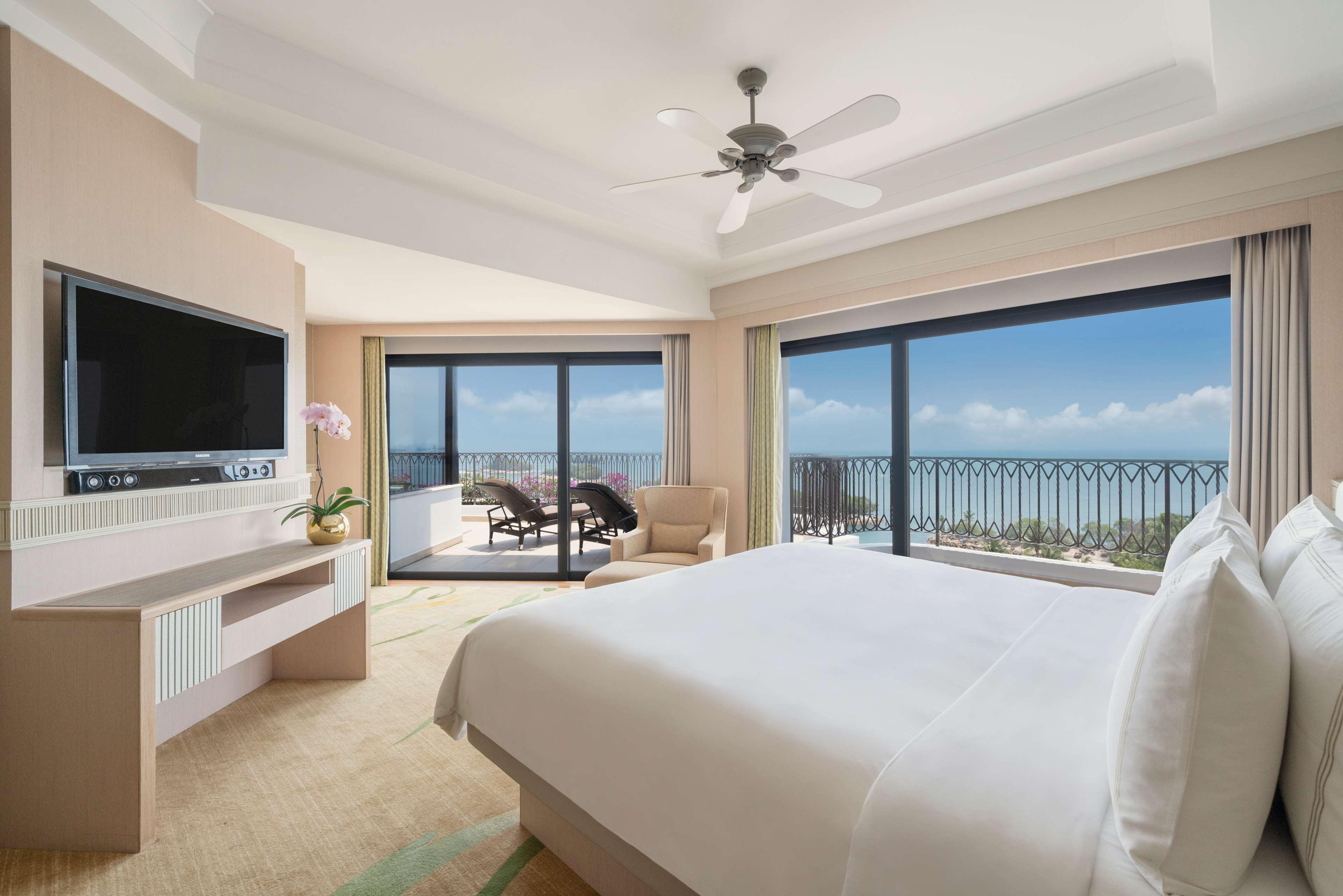 Shangri-La Rasa Sentosa, Singapur Zewnętrze zdjęcie A bedroom at the Westin Maldives